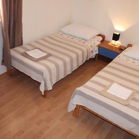 Apartments Ana Pula Zewnętrze zdjęcie