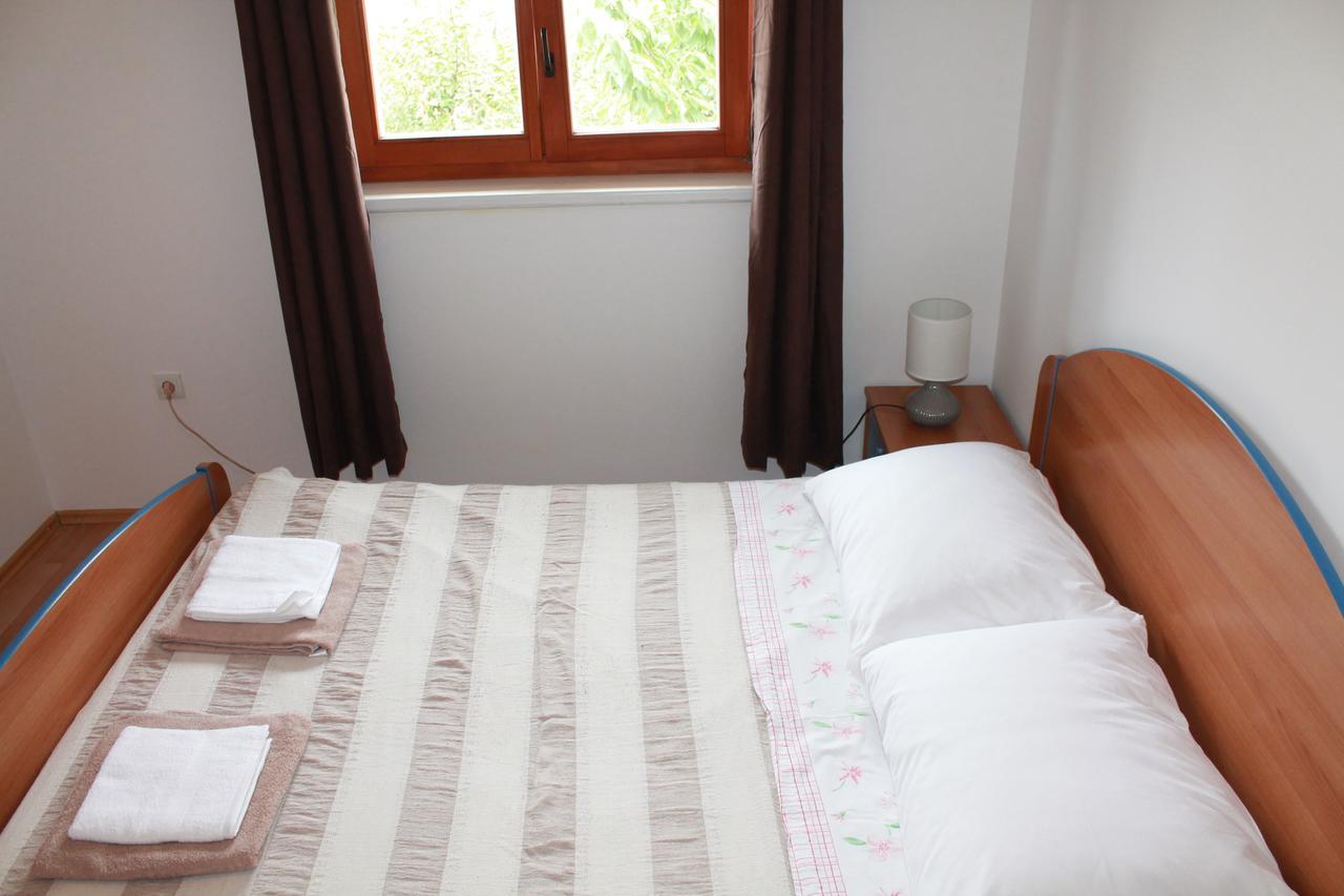 Apartments Ana Pula Zewnętrze zdjęcie