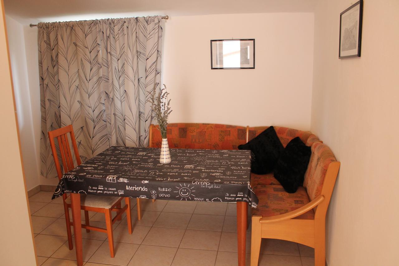 Apartments Ana Pula Zewnętrze zdjęcie